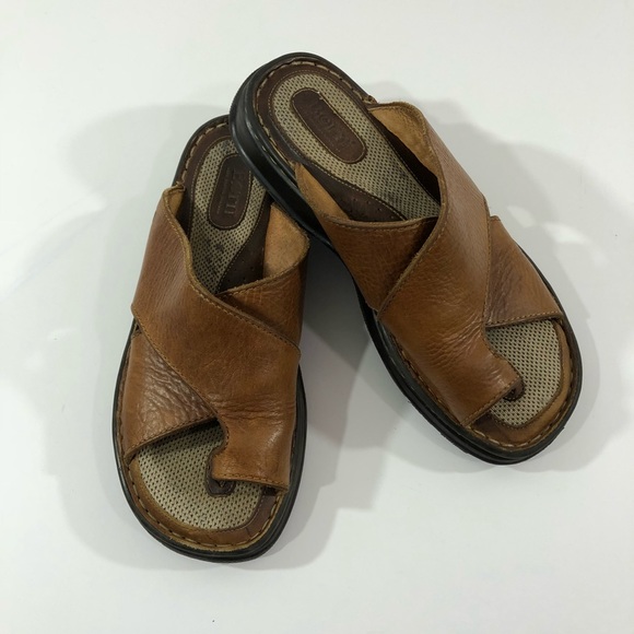 born toe loop sandals